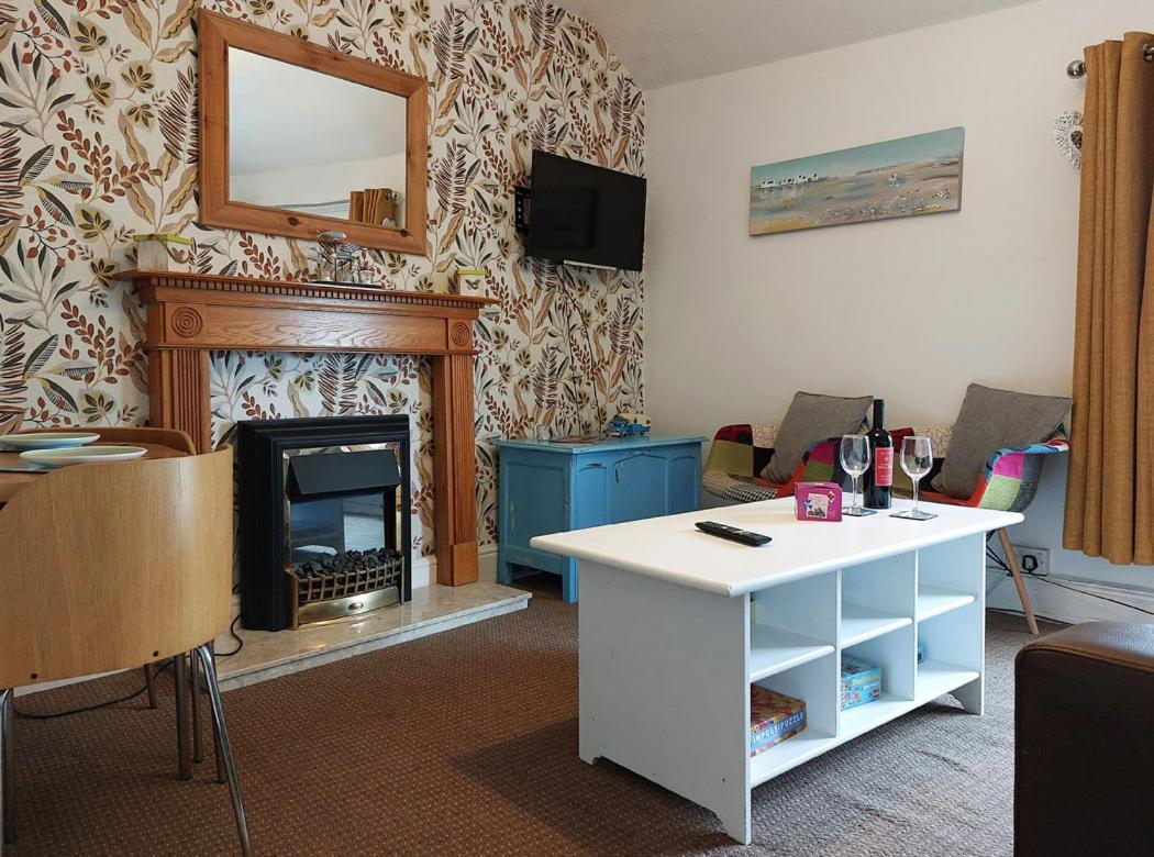 Salt Marsh Apartment Tywyn Buitenkant foto