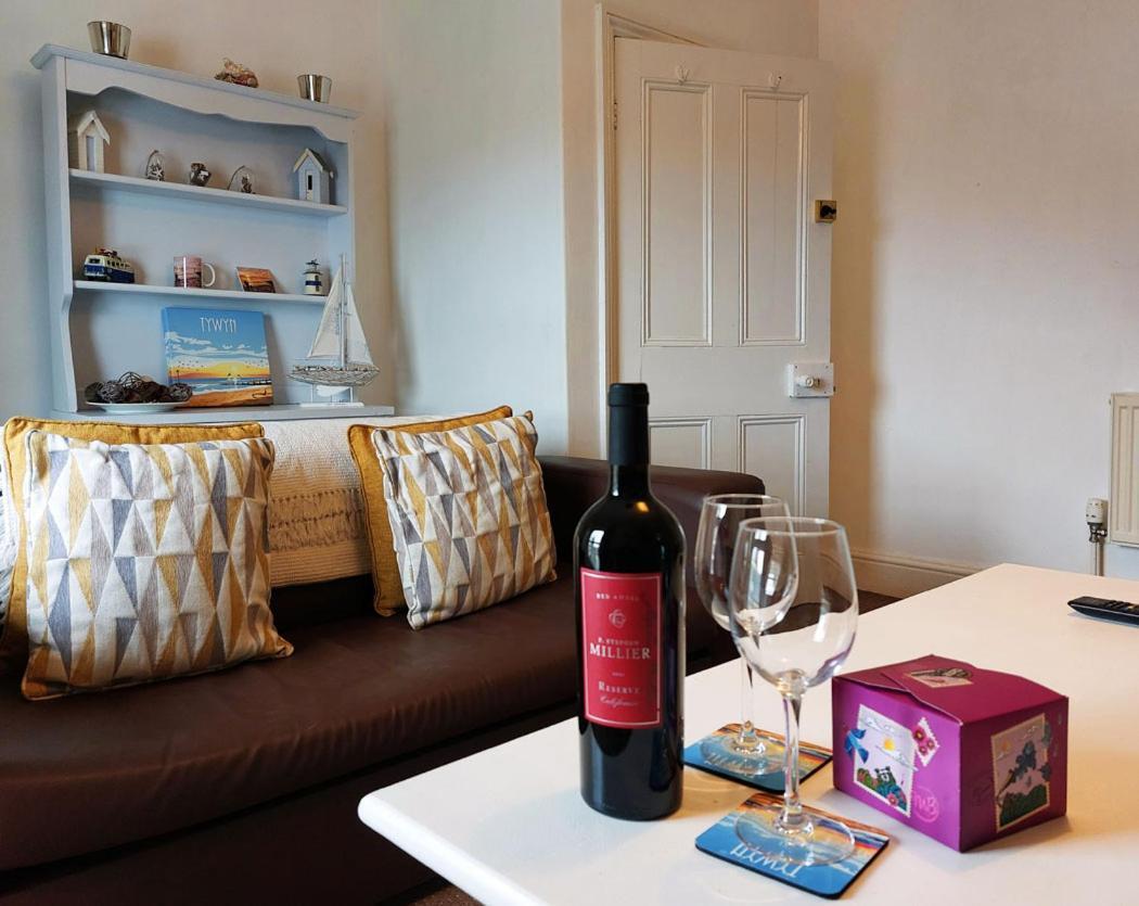 Salt Marsh Apartment Tywyn Buitenkant foto